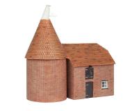 Bachmann 44-0146 Kent-Style Oast House 1:76 OO Scale Pre-Painted Resin Building ###